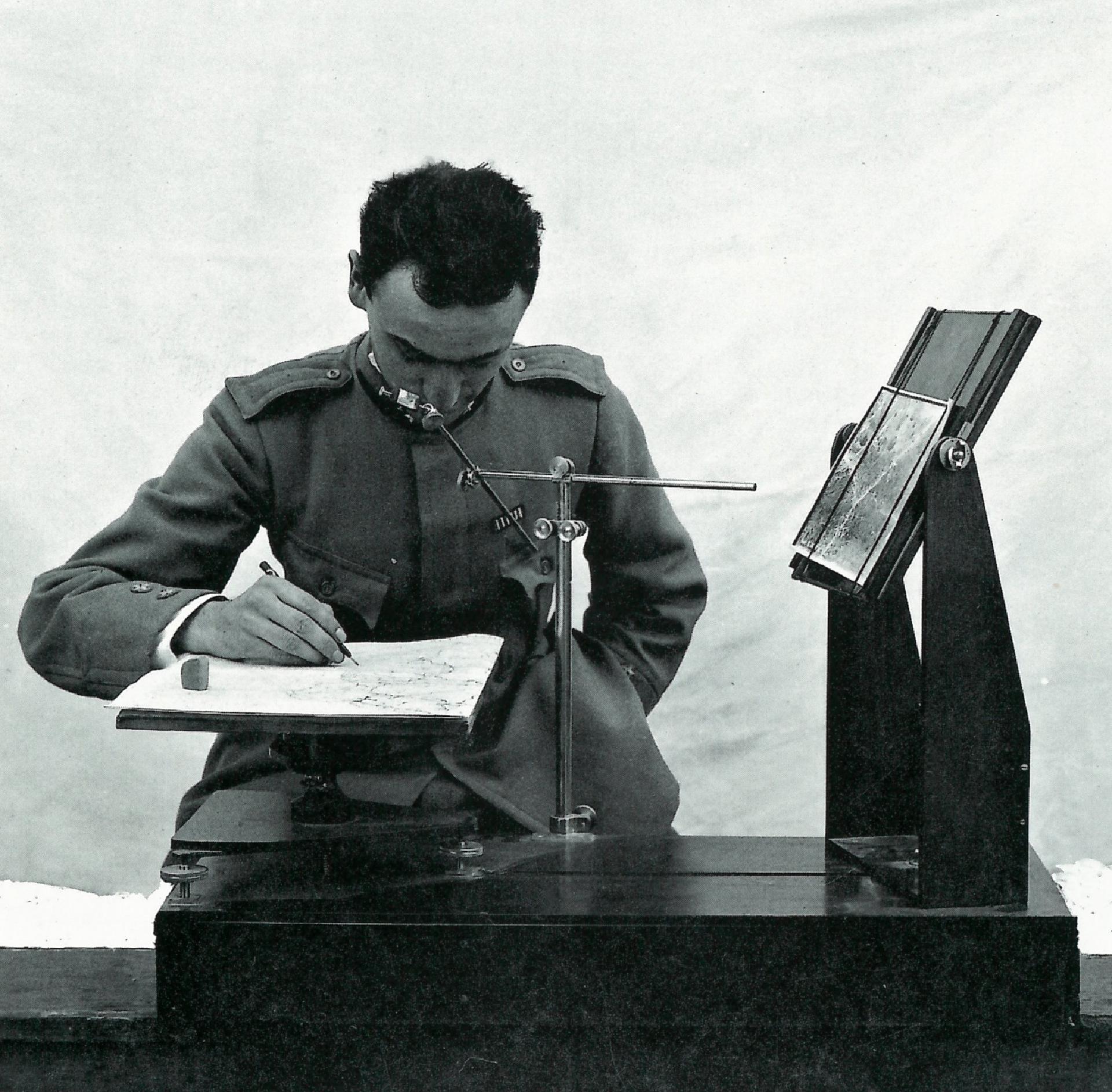 Topographic map processed by aerial photography. The surveillance machine: the Italian and Austrian aerial photography survey of the Trentino, 1915-1918 - MUSE - Museo delle Scienze di Trento